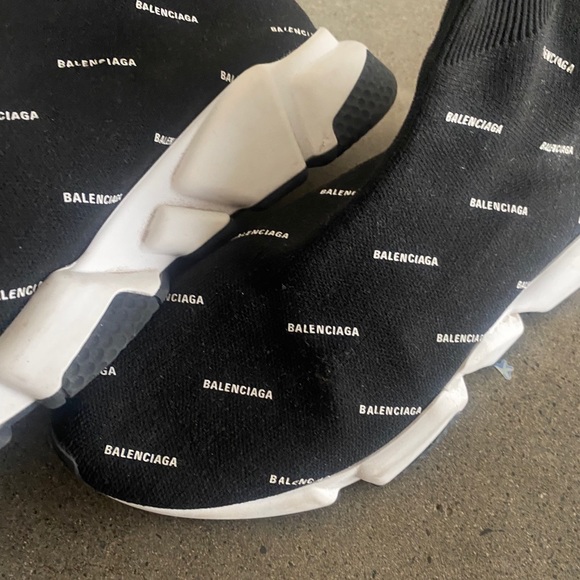 Balenciaga Speed Sneakers - Picture 8 of 8